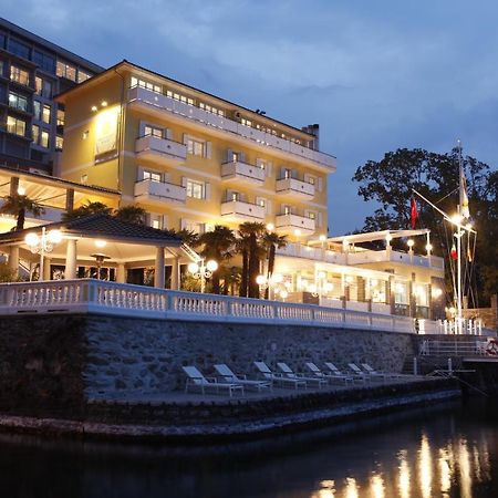 Holiday Hotel Yachtsport Resort Lago Maggiore Brissago Exterior foto