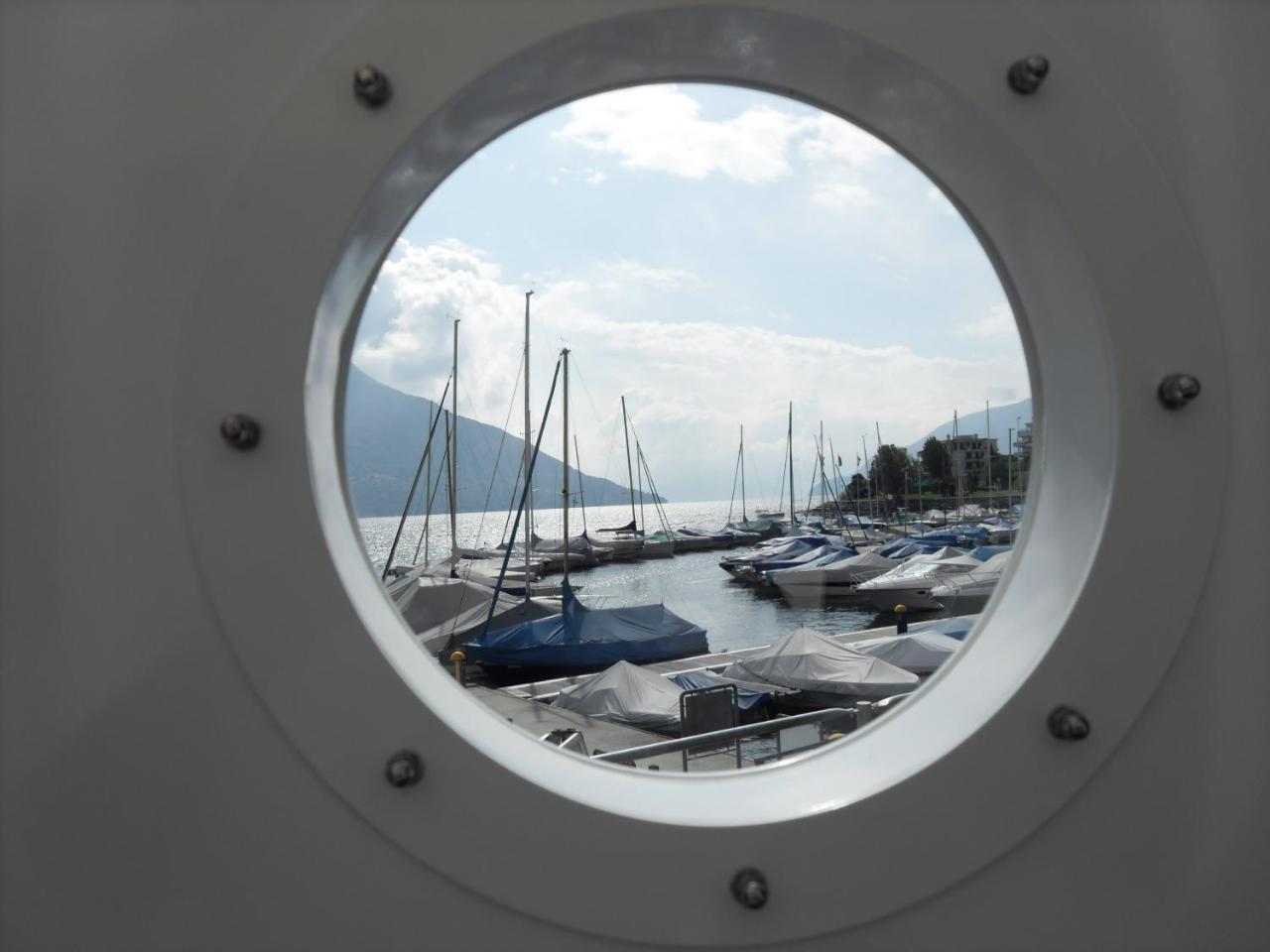 Holiday Hotel Yachtsport Resort Lago Maggiore Brissago Exterior foto